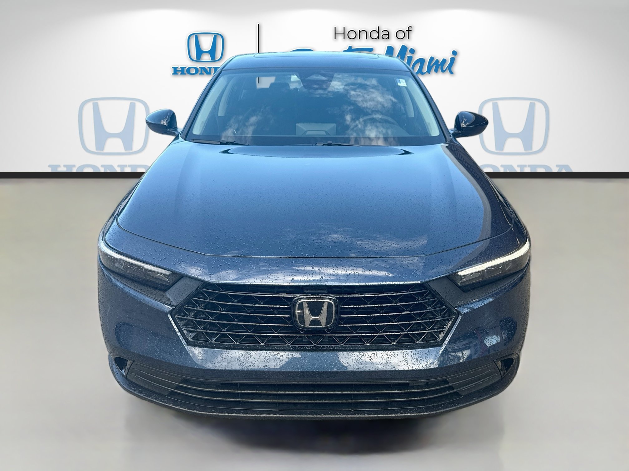 Certified Used 2025 Canyon River Blue Metallic Honda 1.5T SE image 2