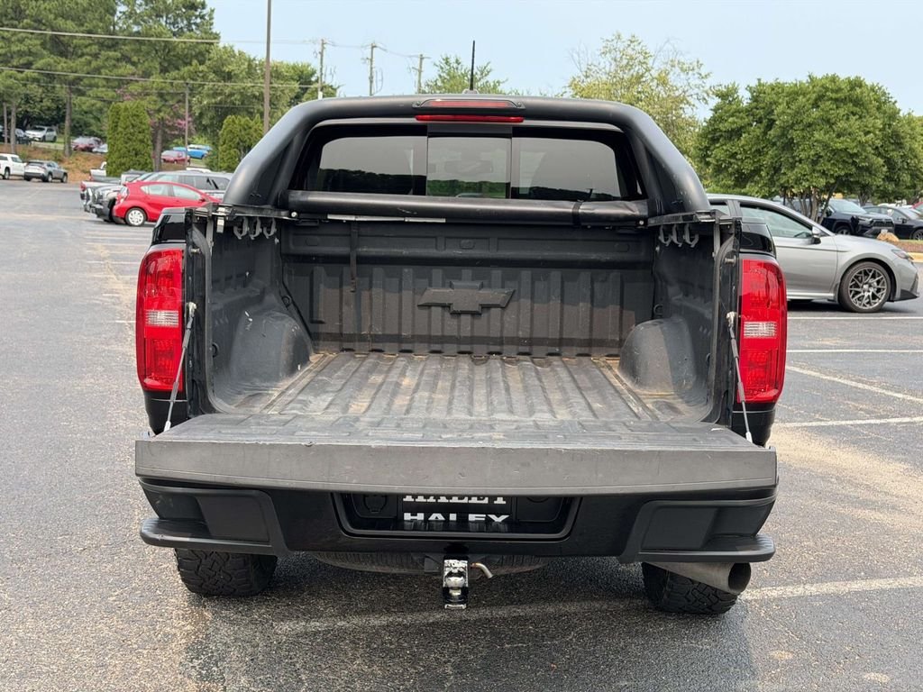 Used 2016 Black Chevrolet Z71 image 13