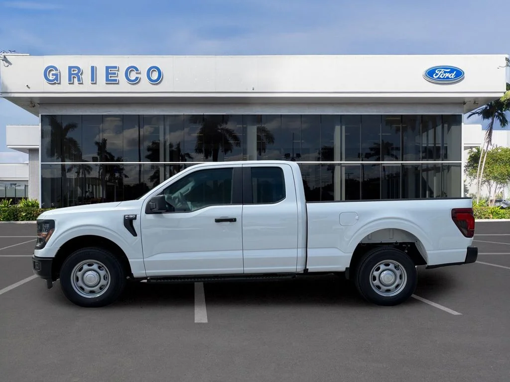 New 2026 Oxford White Ford XL image 4