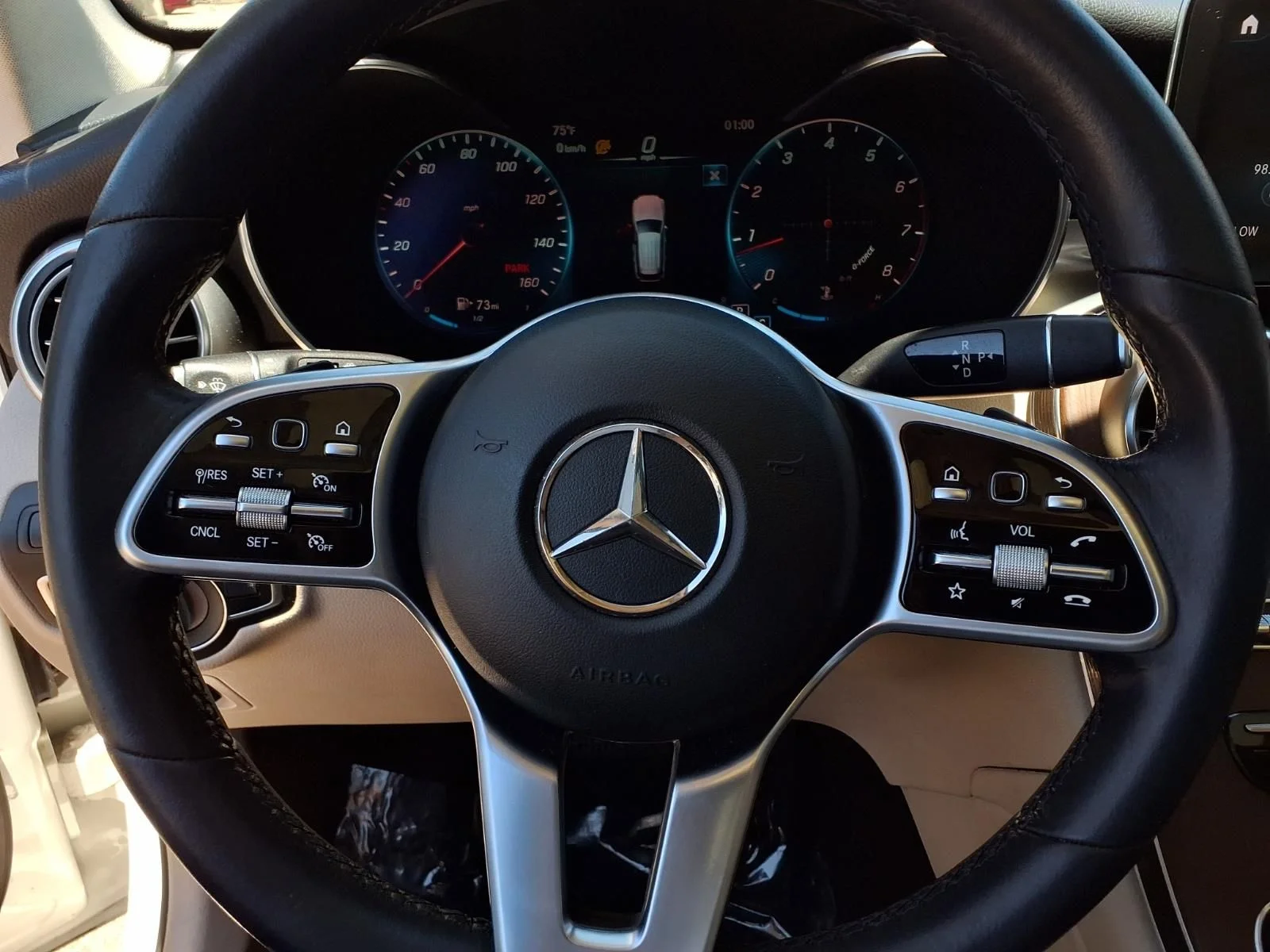 Used 2022 White Mercedes-Benz GLC 300 image 12