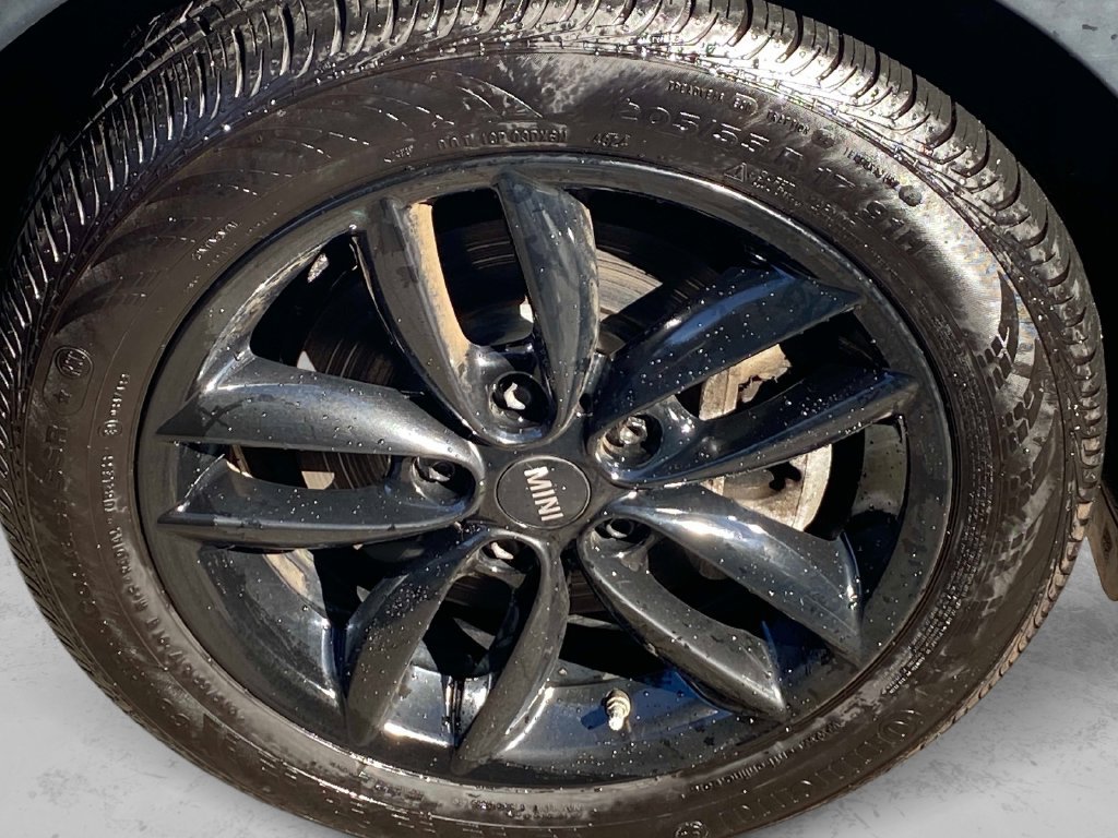 Used 2016 White MINI Base image 26