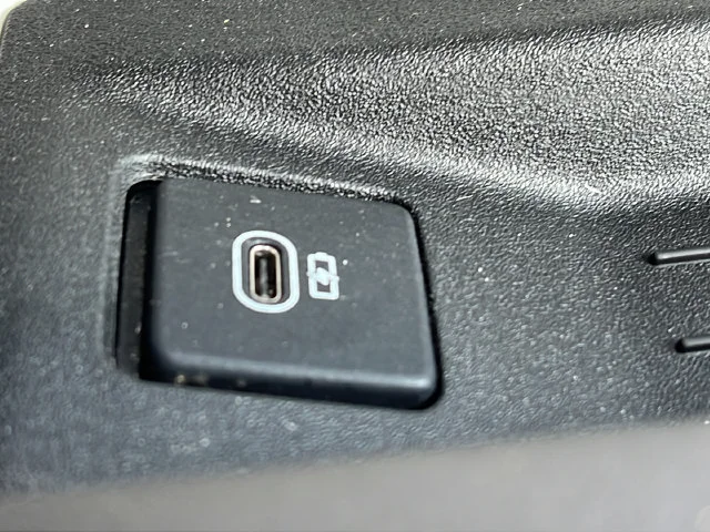 Used 2025 Black Land Rover S image 22