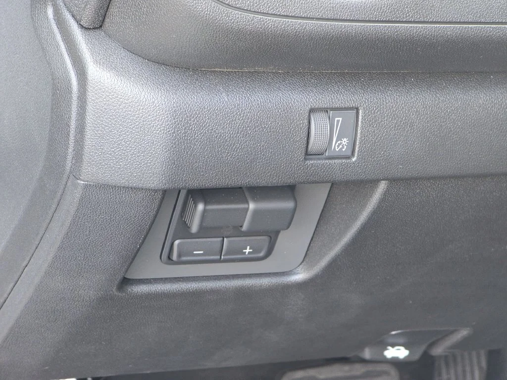 New 2026 White Chevrolet Trail Boss image 34