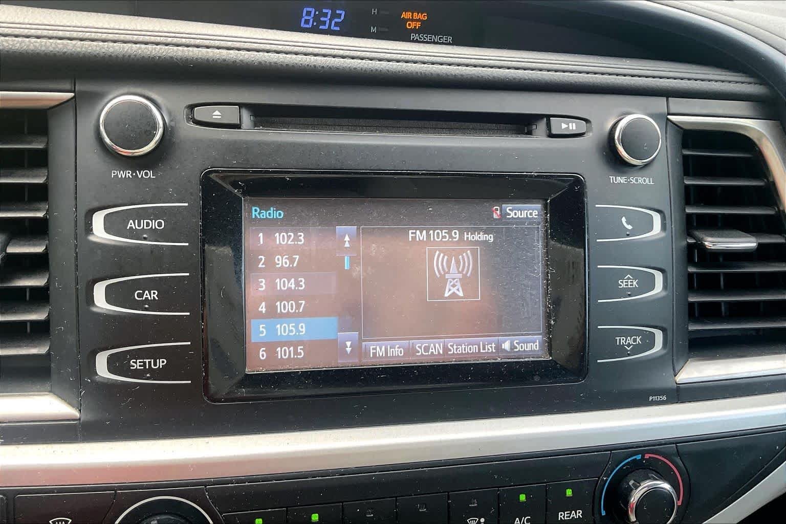 Used 2018 Celestial Silver Metallic Toyota LE image 31