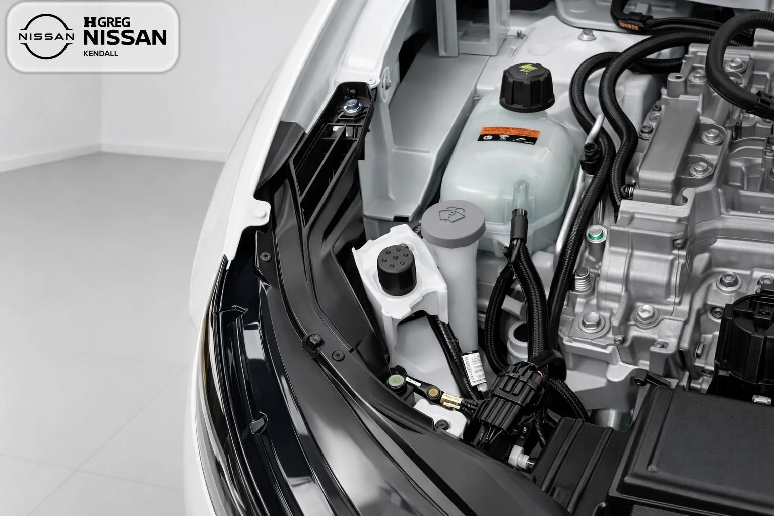 Certified Used 2026 White Nissan SR image 12