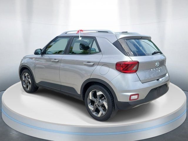 Certified Used 2023 Silver Hyundai SEL image 3