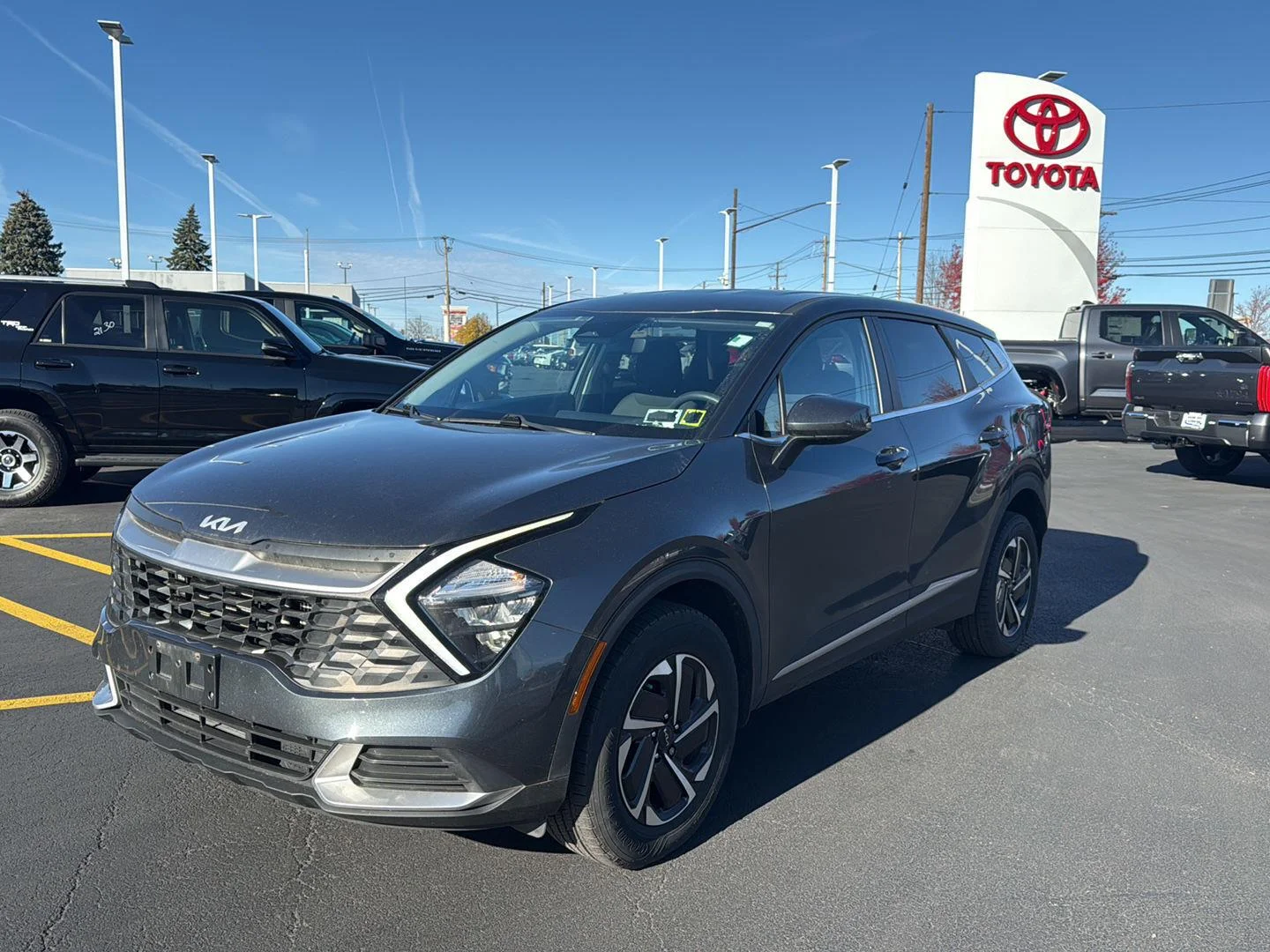 Used 2023 Gravity Gray Kia LX image 7