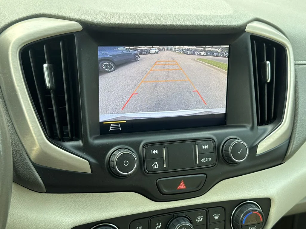 Used 2020 White GMC Denali image 26