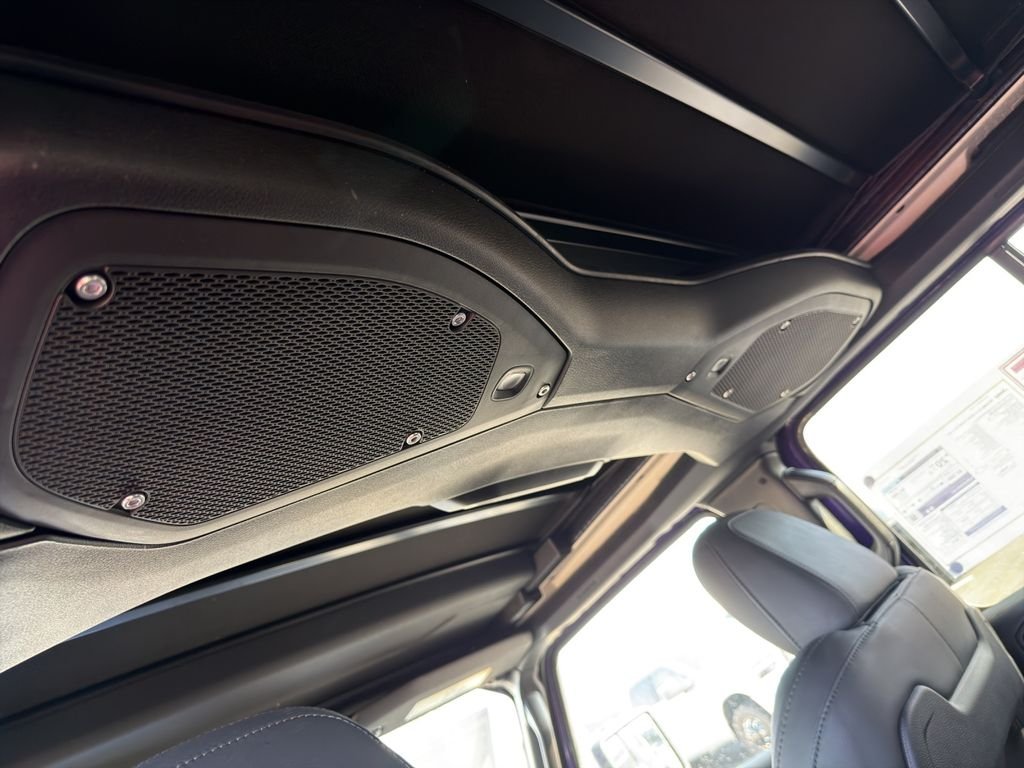 New 2026 Reign Exterior Paint Jeep Rubicon X image 24