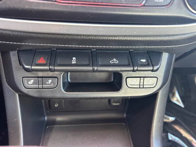 Used 2015 Quicksilver Metallic GMC SLT image 23