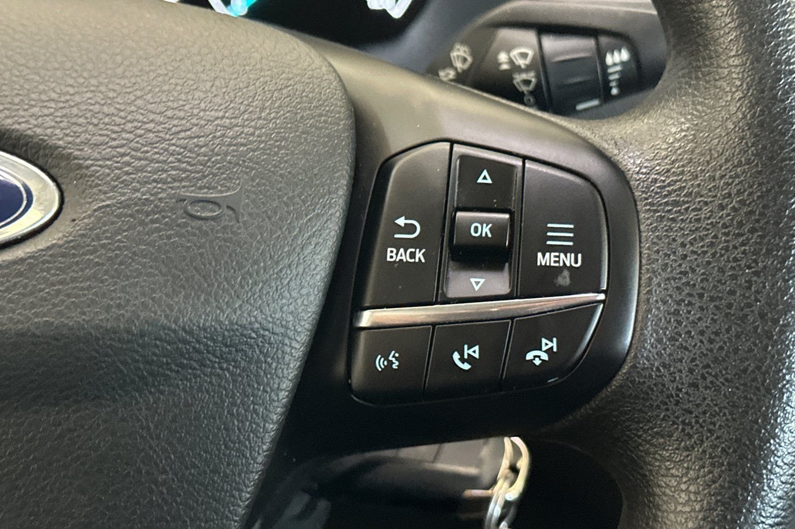 Used 2025 White Ford Base image 23
