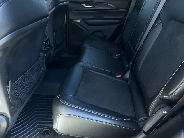 Used 2023 White Jeep Altitude X image 19