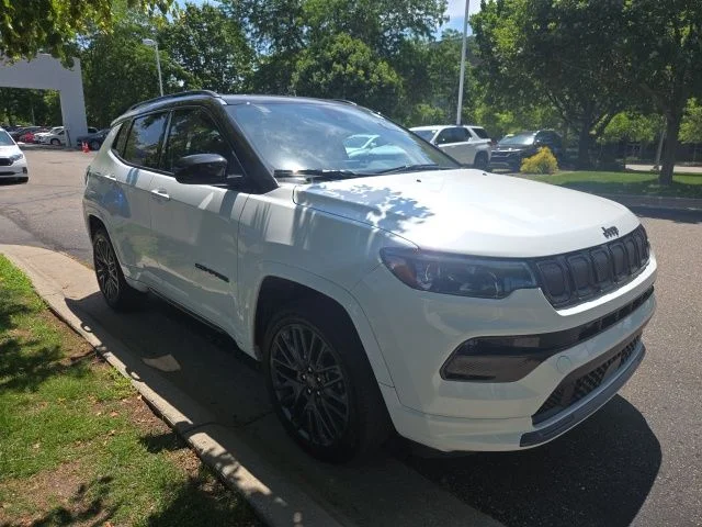 Used 2022 White Jeep Limited image 11