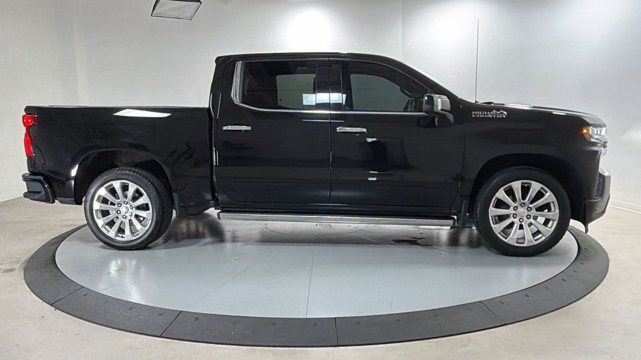 Used 2019 Black Chevrolet High Country image 6