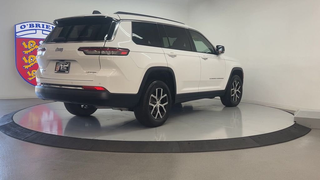 Used 2023 Bright White Clearcoat Jeep Limited image 5