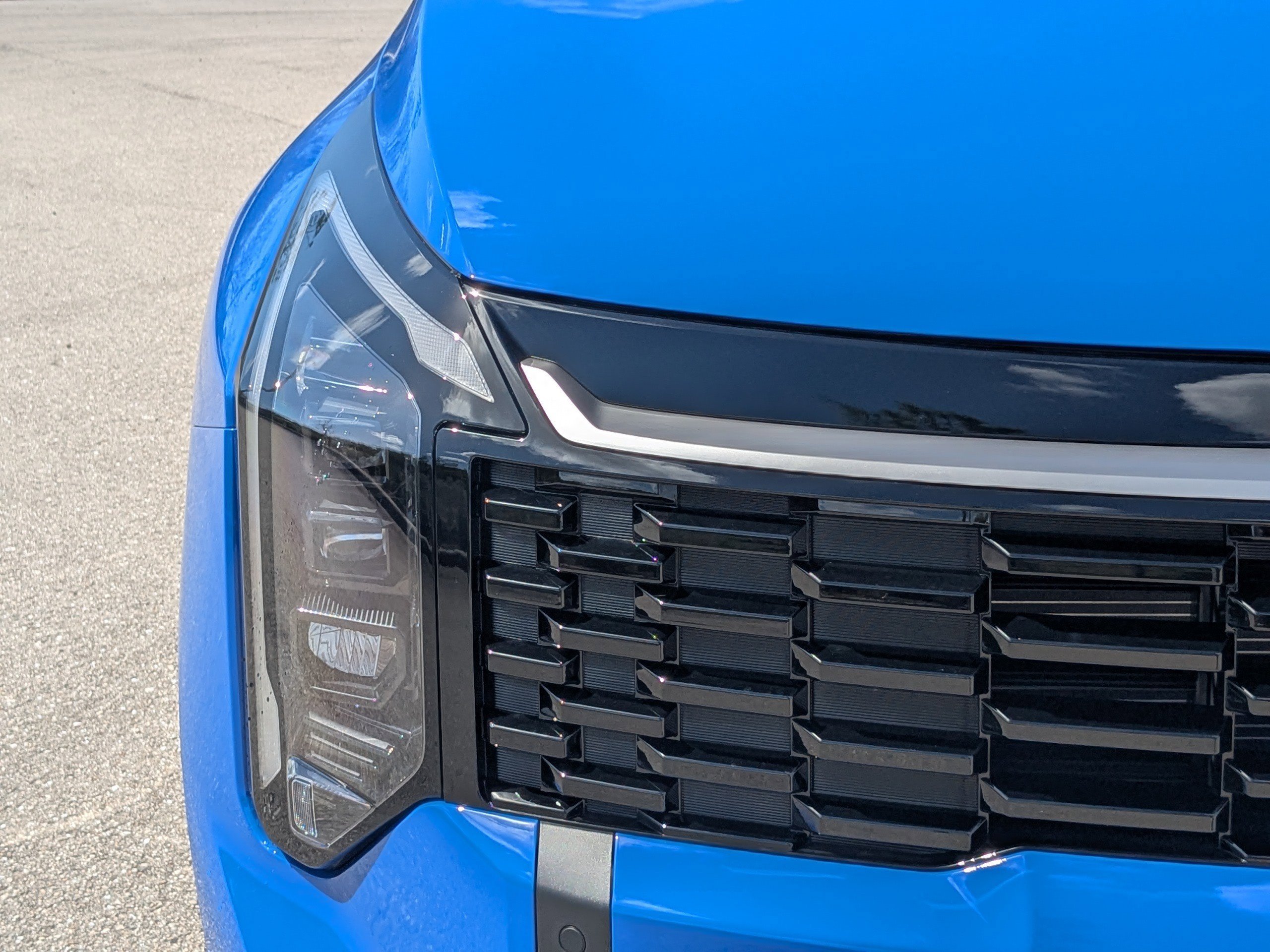 New 2026 Nebular Blue Kia EX image 10