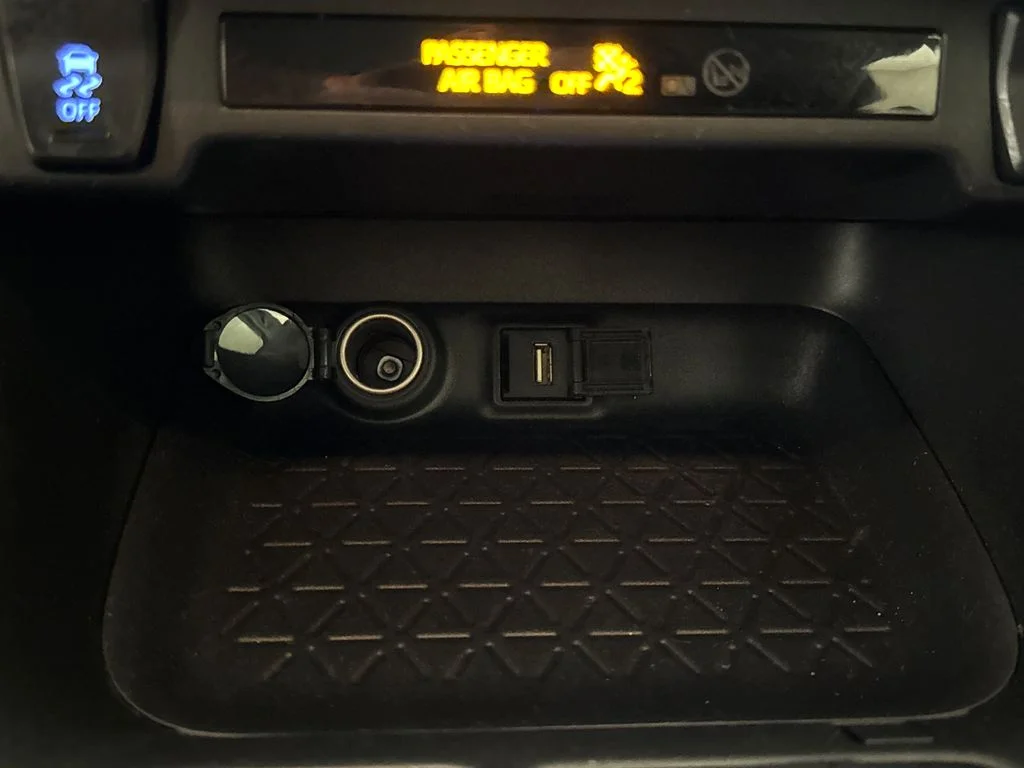 Certified Used 2020  Toyota XLE image 28