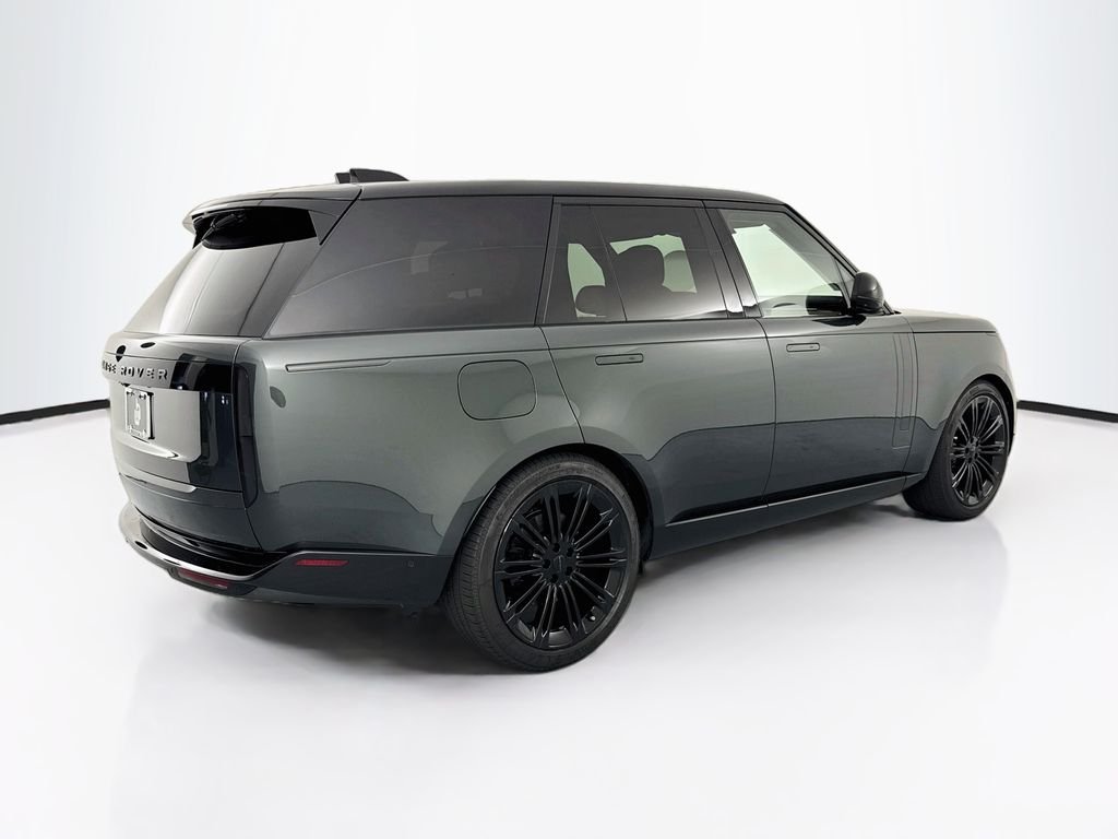 Used 2026 Green Land Rover SE image 5
