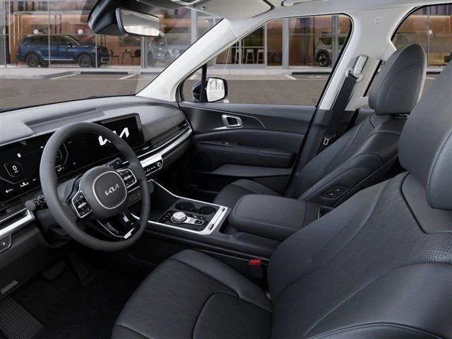 2026 Kia Carnival SX - Photo 17