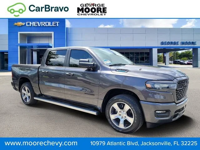 2026 RAM 1500 Express Crew Cab 5'7's photo