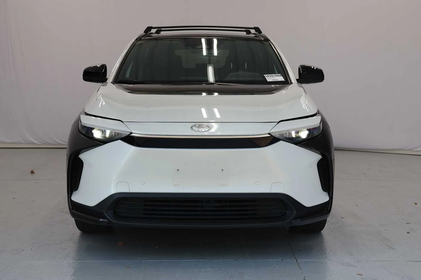 Used 2024 Toyota bZ4X XLE with VIN JTMAAAAA1RA033529 for sale in Plano, TX