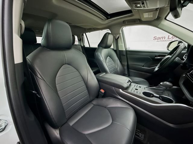 2023 Toyota Highlander XLE - Photo 30