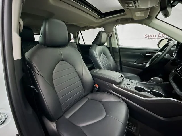 2023 Toyota Highlander XLE - Photo 30