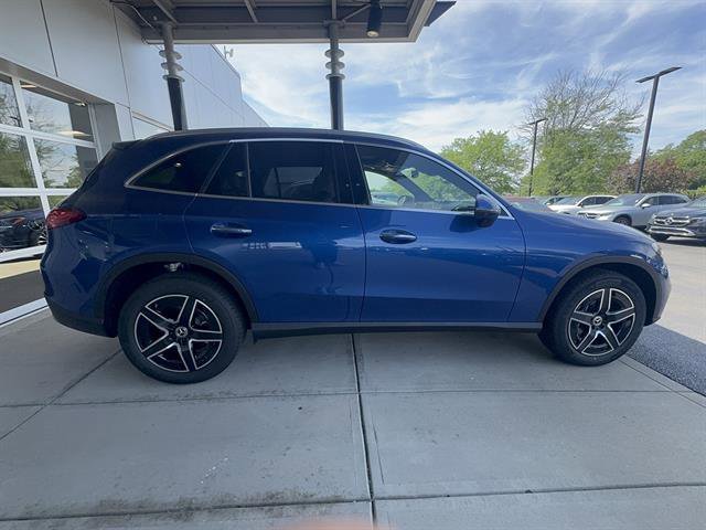 New 2026 Starling Blue Metallic Mercedes-Benz AWD GLC 300 4MATIC® 4dr SUV image 20