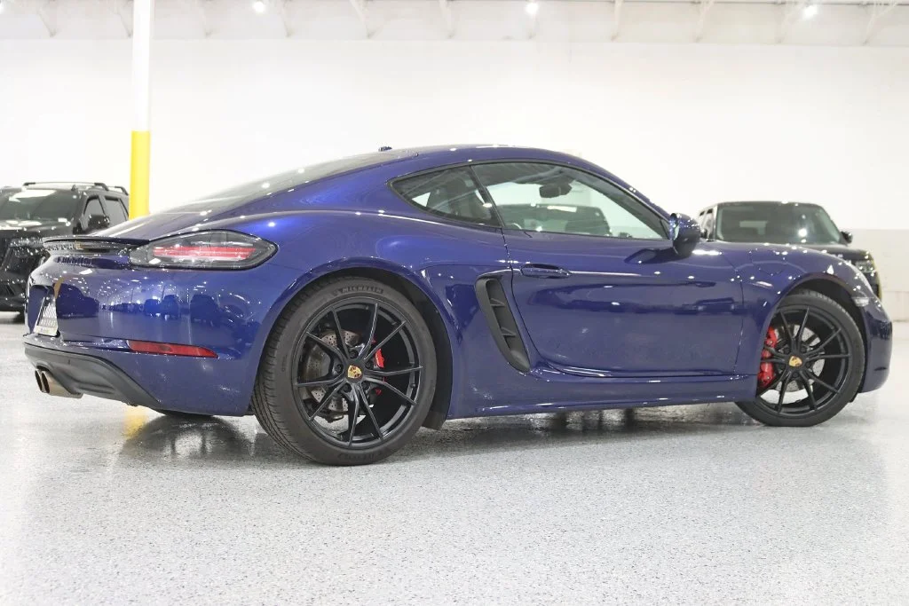 Used 2022 Blue Porsche S image 9