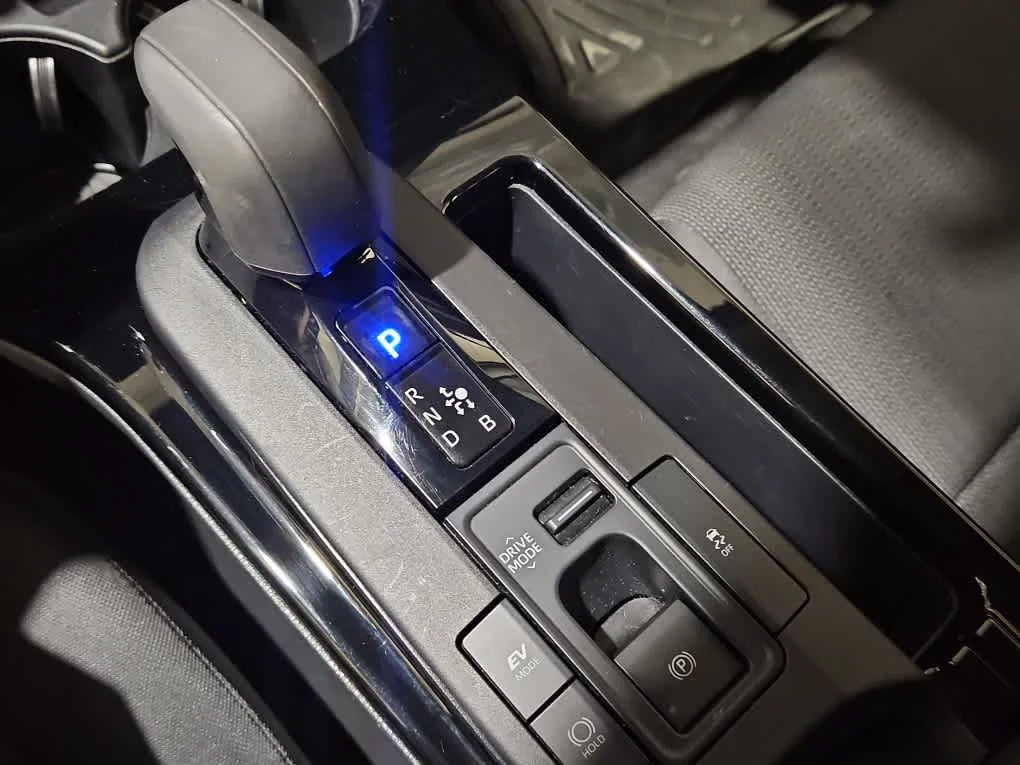 Used 2025 CUTTING EDGE Toyota LE image 15