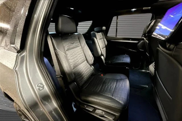 2026 Cadillac Escalade Platinum Sport - Photo 10
