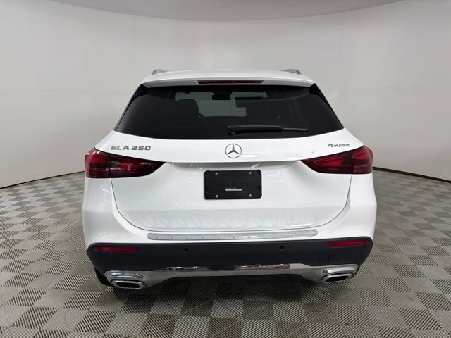 New 2026 Polar White Mercedes-Benz GLA 250 image 6