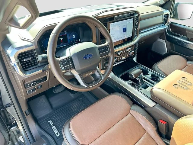 Used 2025 Gray Ford King Ranch image 9