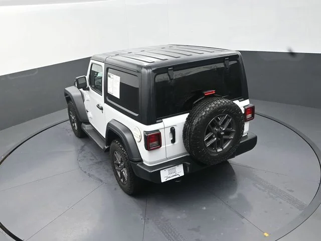 Used 2024 White Jeep Sport S image 16