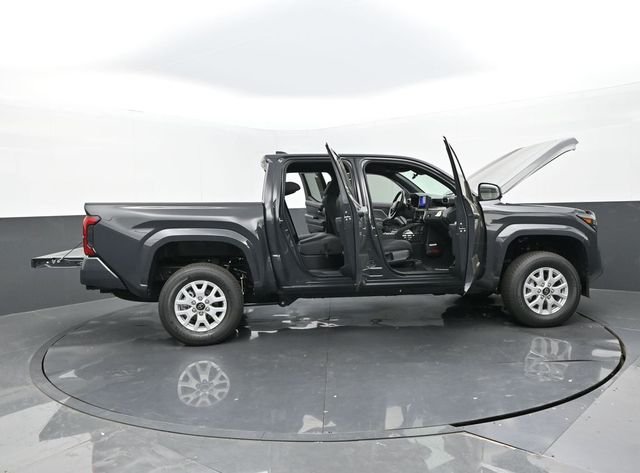 Used 2025 Underground Toyota SR5 image 31