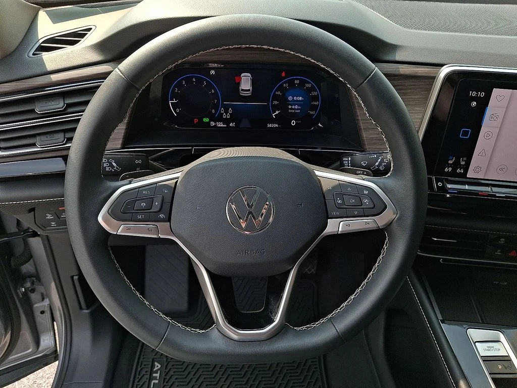 Used 2024 Silver Mist Metallic Volkswagen 2.0T SEL image 16