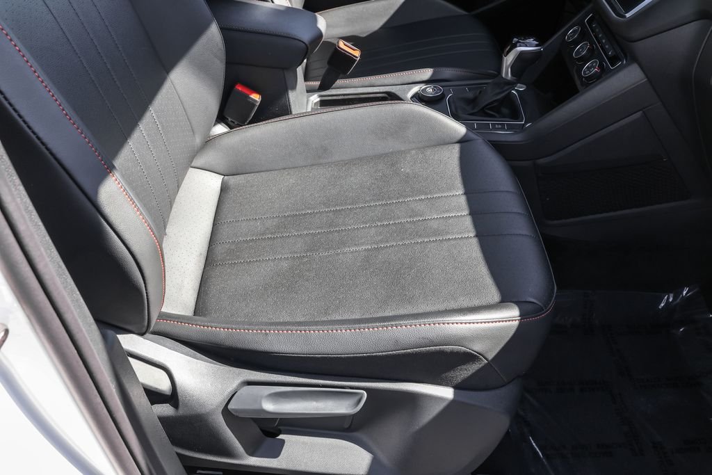 Used 2024 Black Volkswagen 2.0T Wolfsburg Edition image 39