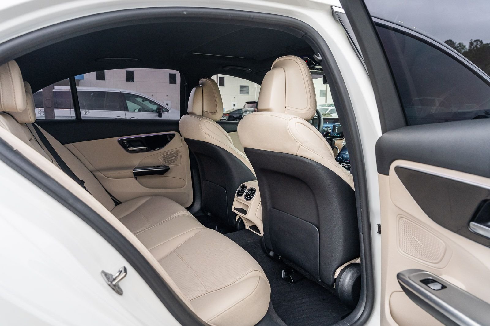 2022 Mercedes-Benz C-Class Sedan C 300 - Photo 13