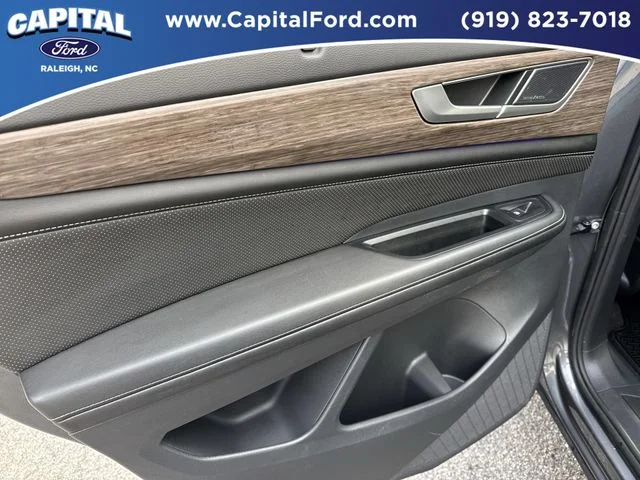 Used 2024 Gray Volkswagen 2.0T SEL Premium R-Line image 17