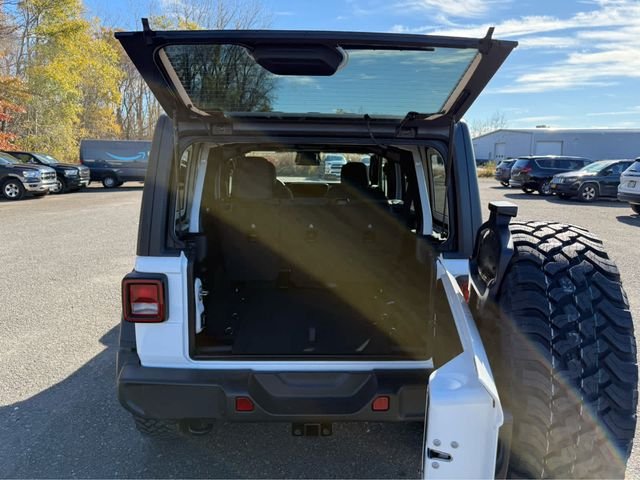 New 2026 Bright White Clear-Coat Exterior Paint Jeep Willys image 6