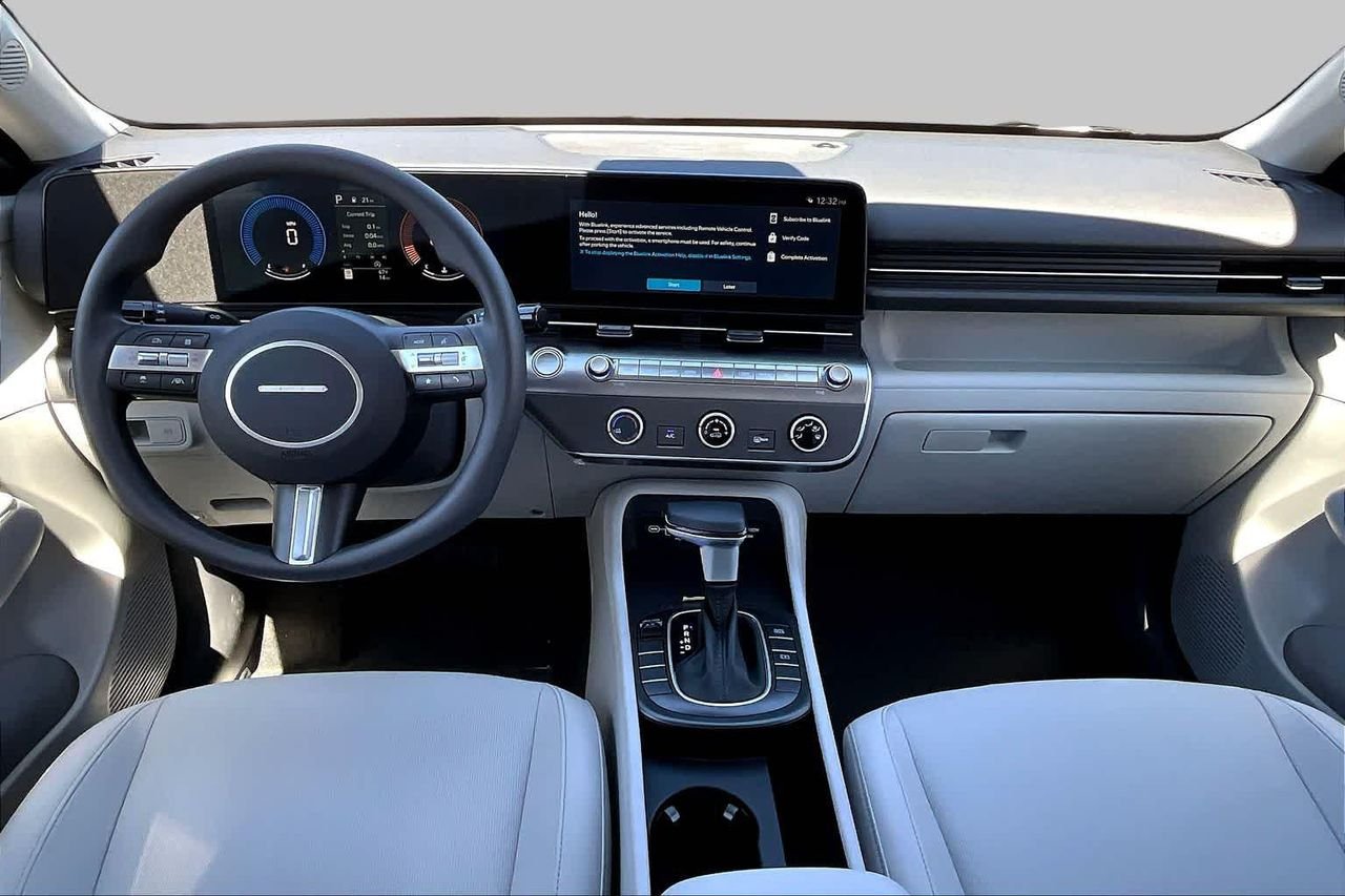 New 2026 Atlas White Hyundai SE image 5