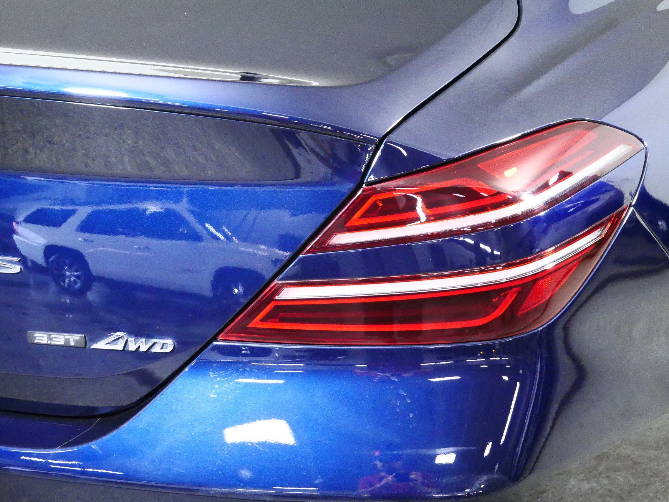 Certified Used 2023 Capri Blue Genesis 3.3T image 17