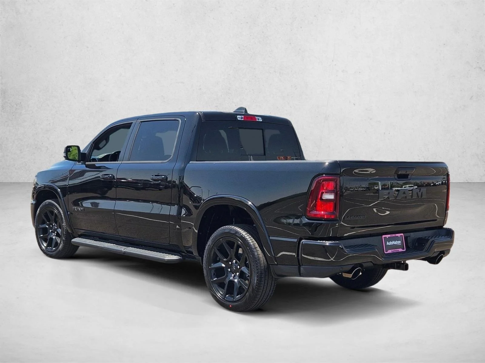 2026 RAM 1500 Laramie - Photo 9