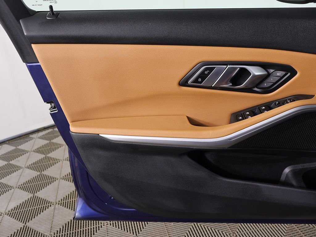 2023 BMW 3 Series 330i - Photo 23