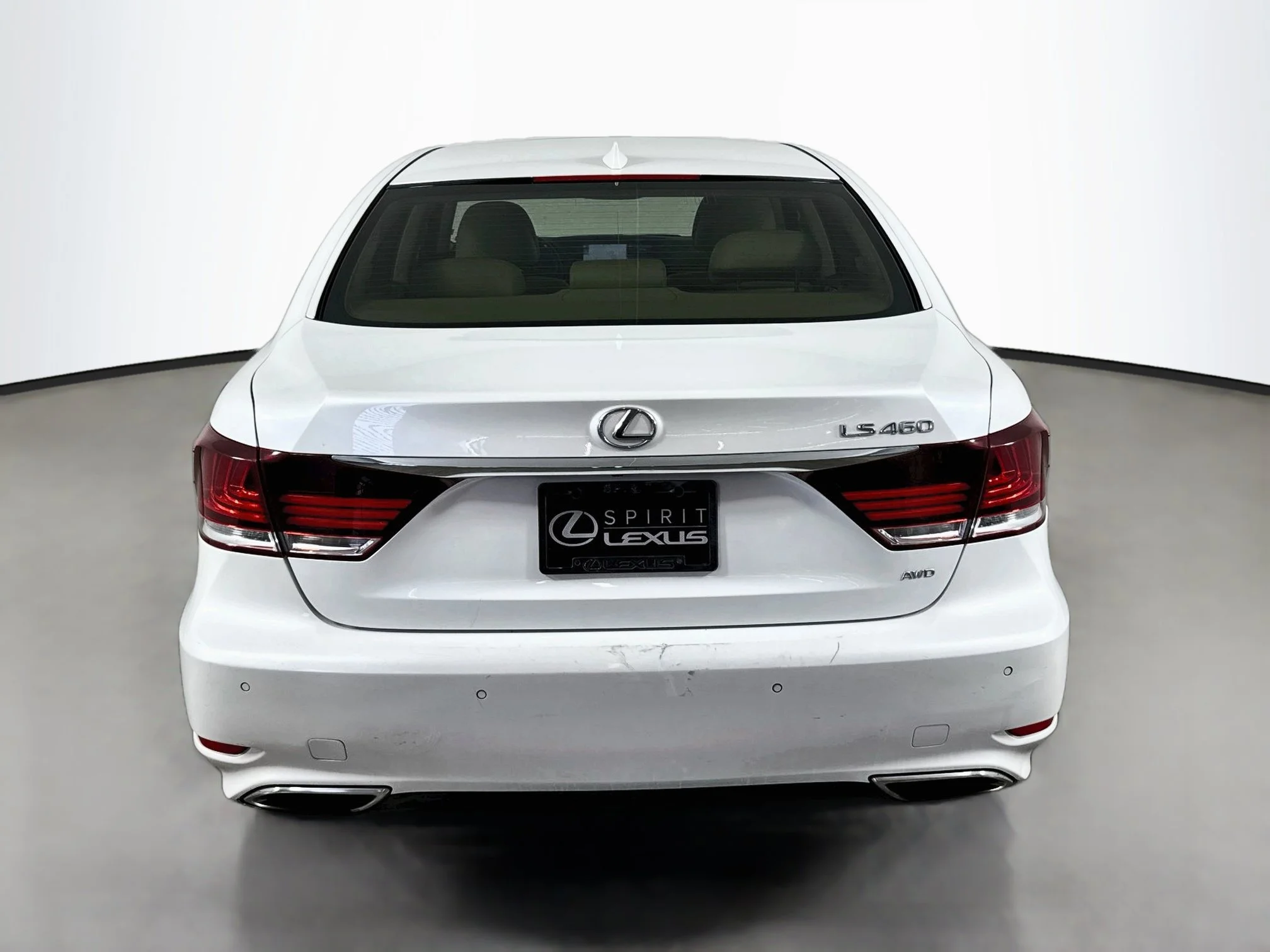 Used 2014 Starfire Pearl Lexus 460 image 6