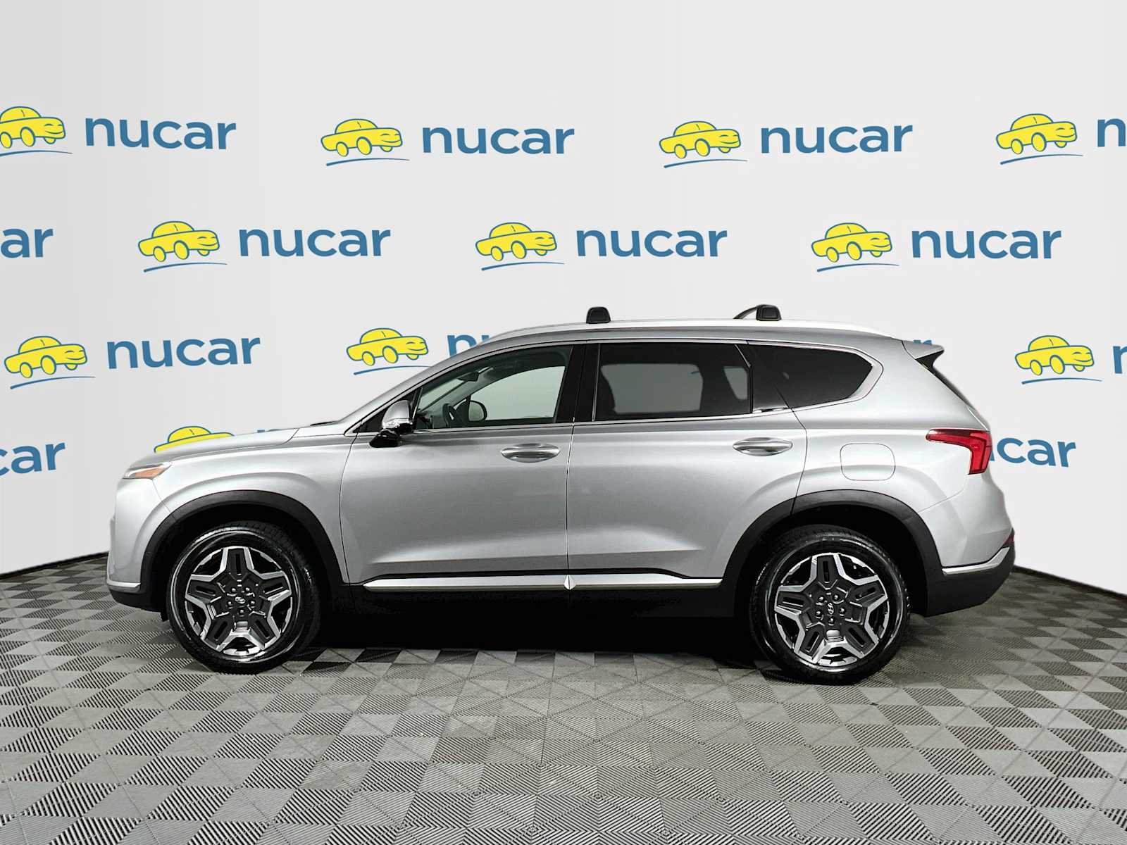 Used 2021 Shimmering Silver Hyundai Limited image 4