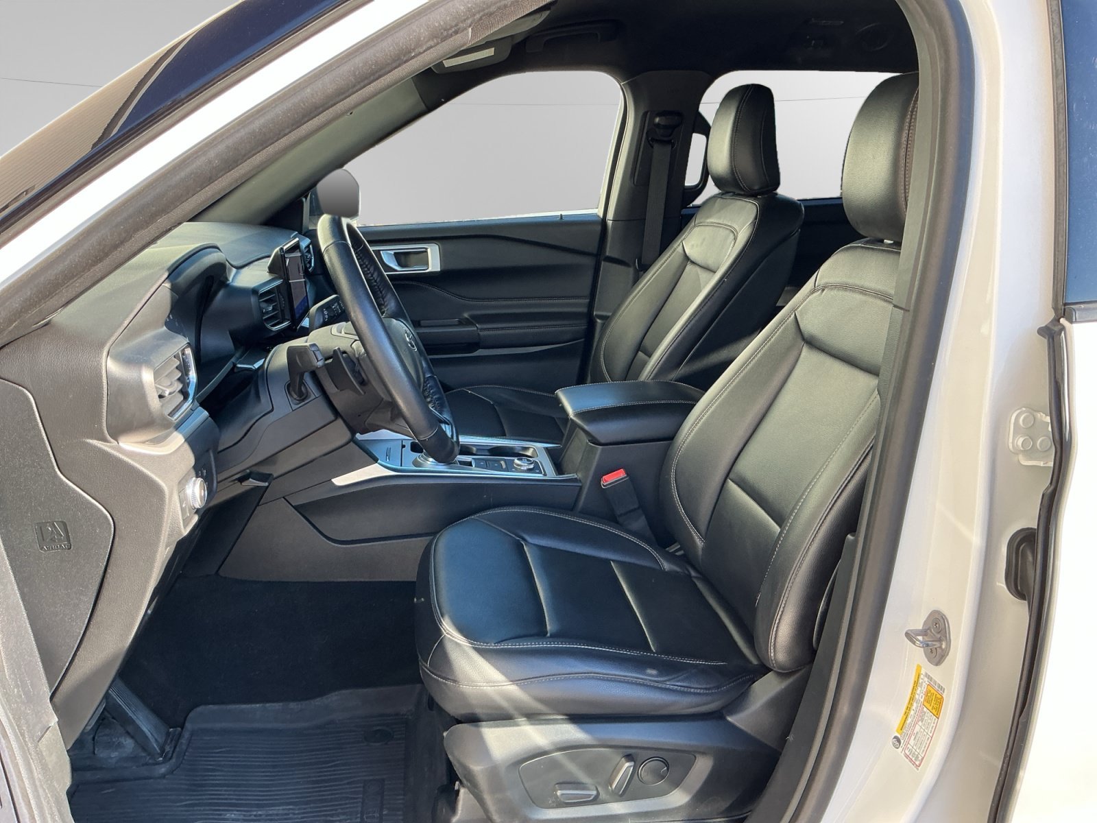 Used 2020 White Ford XLT image 9