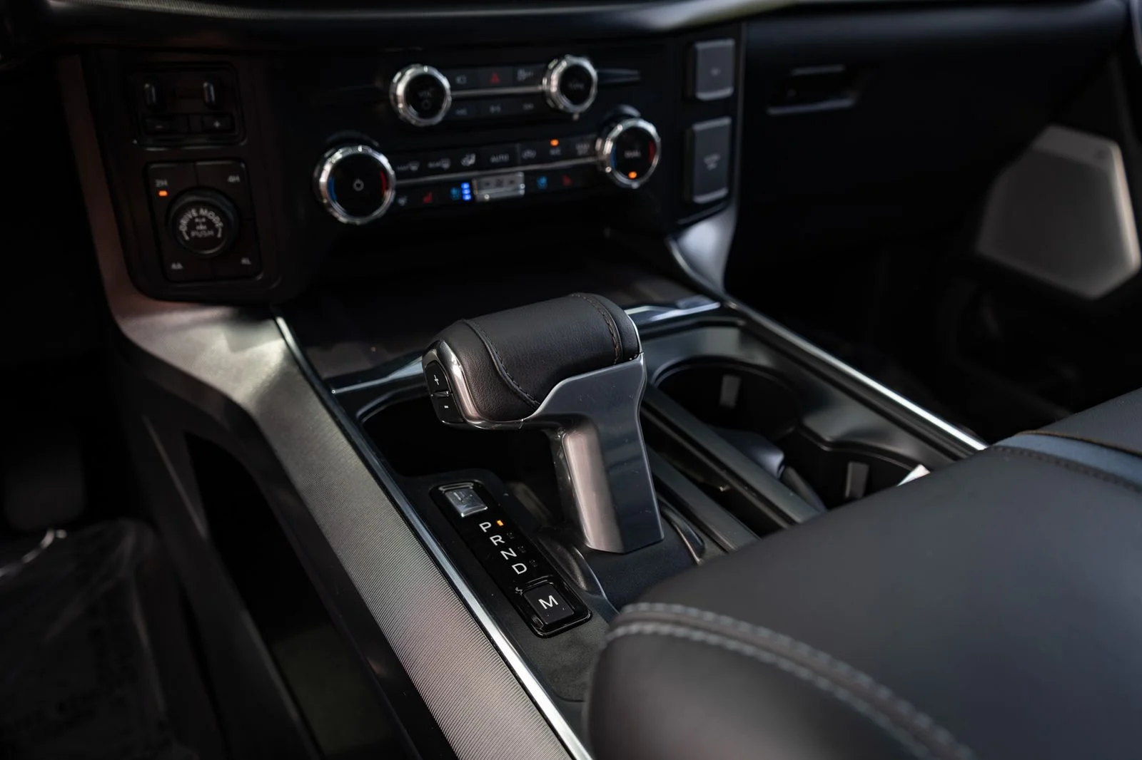 Used 2025 Black Ford Platinum image 54