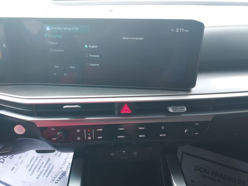 Used 2024 White Kia LX image 21