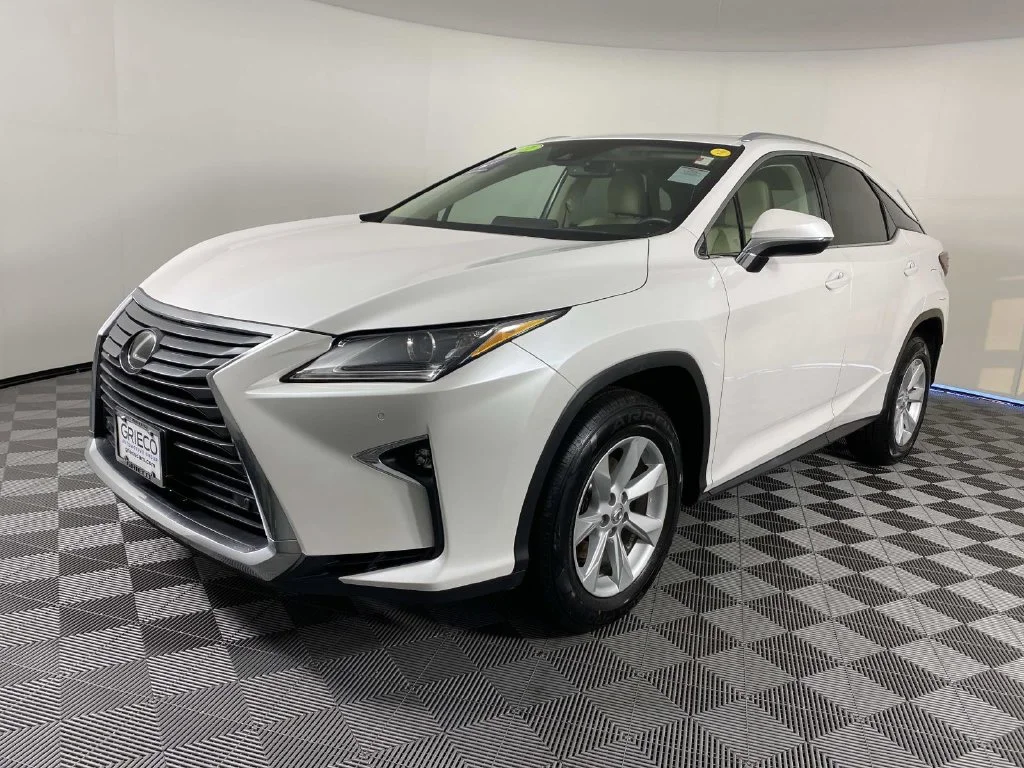 Used 2017 White Pearl Lexus 350 image 4